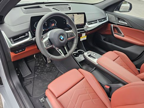 New 2026 BMW X2 xDrive28i w/ Technology Package image 2