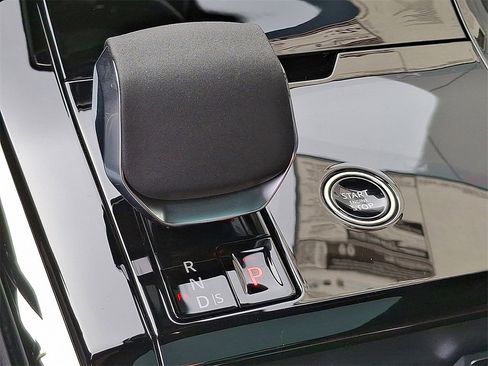 New 2025 Land Rover Range Rover Sport Dynamic SE image 15