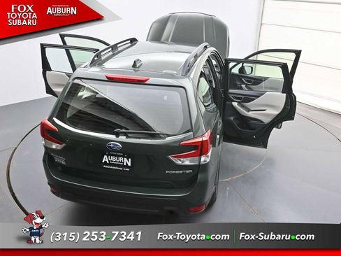 Used 2023 Subaru Forester AWD/4WD image 37