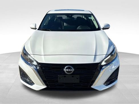 Used 2025 Nissan Altima 2.5 SL image 2