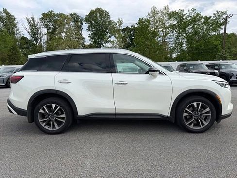 Certified 2025 INFINITI QX60 Luxe w/ Cargo Package AWD/4WD image 8