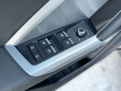 New 2025 Audi Q3 2.0T Premium image 20