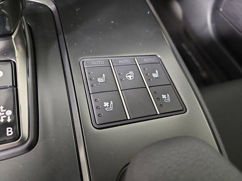 New 2026 Lexus UX 300h AWD image 27
