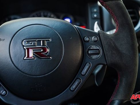 Used 2014 Nissan GT-R Premium AWD/4WD image 71