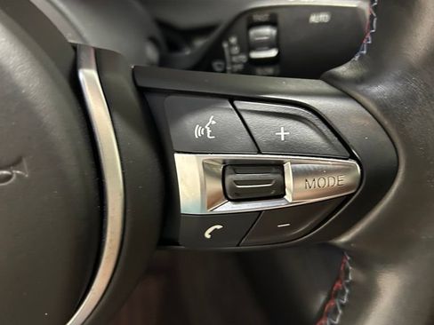 Used 2019 BMW M4 Coupe w/ Competition Package RWD image 13