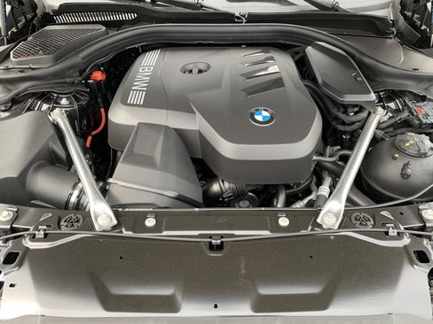 Certified 2025 BMW 530i xDrive w/ M Sport Package image 36