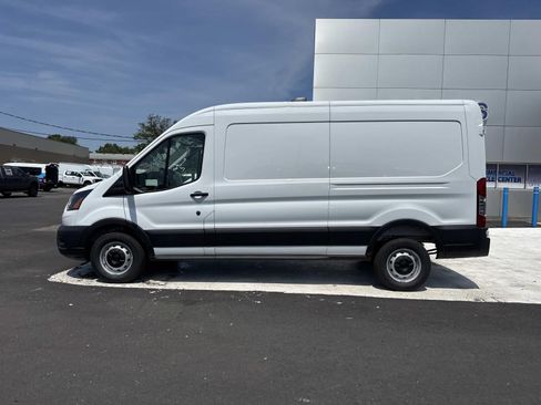 New 2026 Ford Transit 250 148 Medium Roof w/ Load Area Protection Package RWD image 6