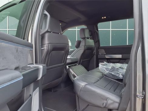 New 2025 Ford F450 Platinum AWD/4WD image 22