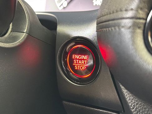 Used 2023 Honda HR-V LX image 4