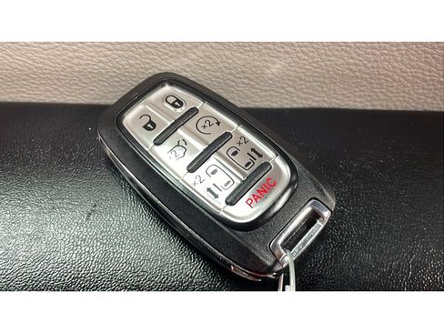 Used 2021 Chrysler Voyager Lxi FWD image 20