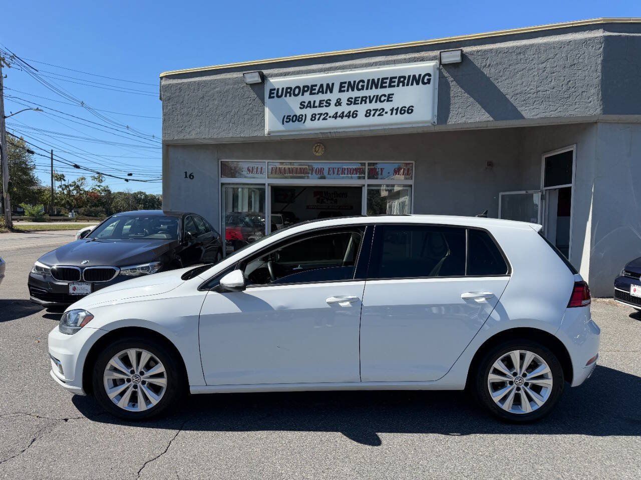 Used 2018 Volkswagen Golf SE FWD image 4