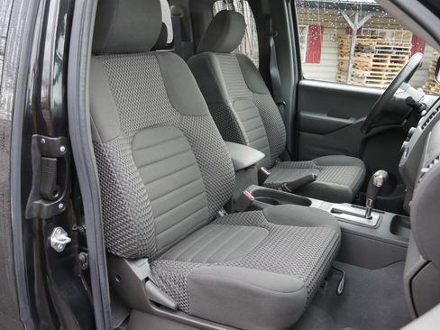 Used 2019 Nissan Frontier SV w/ Value Truck Package image 24