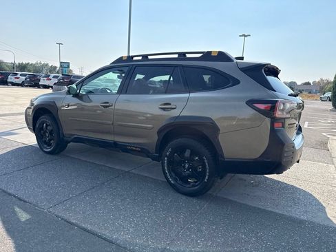 Used 2025 Subaru Outback Wilderness AWD/4WD image 9