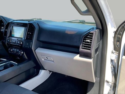 Used 2017 Ford F150 XL w/ Equipment Group 101A Mid RWD image 18