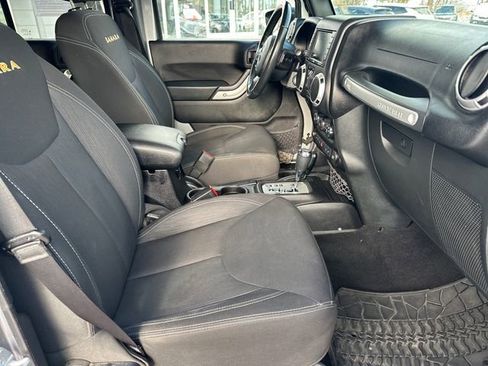 Used 2015 Jeep Wrangler Unlimited Sahara w/ Dual Top Group image 25