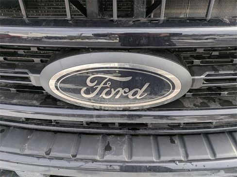 Used 2022 Ford F250 XLT w/ Black Appearance Package image 9