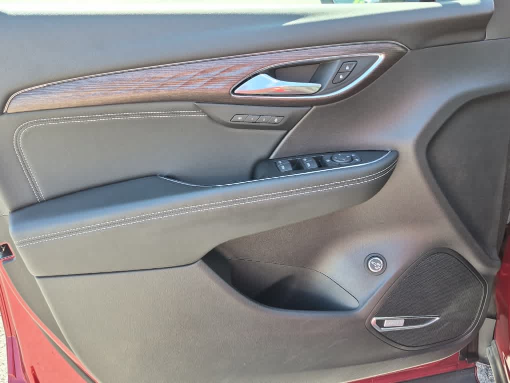 Used 2023 Buick Envision Avenir AWD/4WD image 12