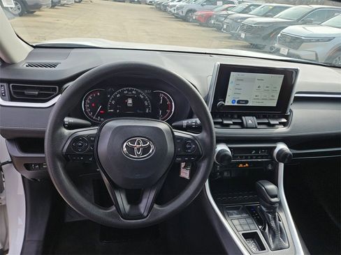 Used 2025 Toyota RAV4 LE image 17