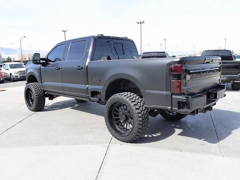 Used 2025 Ford F350 Platinum w/ Platinum Plus Package AWD/4WD image 4