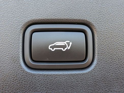 Used 2025 Hyundai Tucson SEL FWD image 17