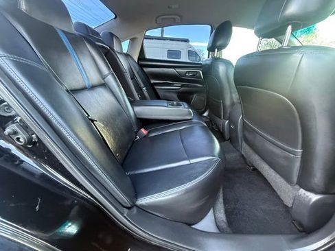 Used 2018 Nissan Altima 2.5 SR w/ SR Midnight Edition image 14