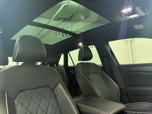 Used 2024 Volkswagen Atlas Cross Sport SEL Premium R-Line image 30