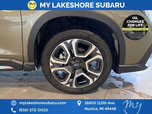 Used 2024 Subaru Ascent Touring AWD/4WD image 31