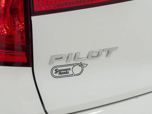 Used 2018 Honda Pilot Elite image 11