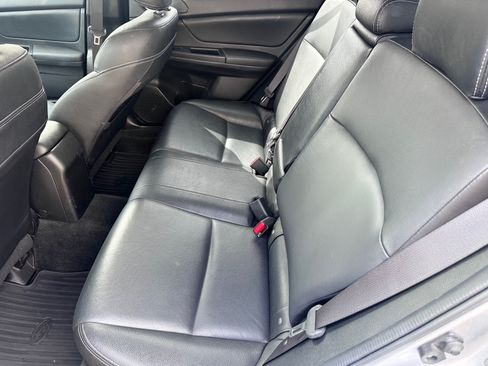 Used 2014 Subaru Crosstrek 2.0i Limited w/ Popular Package #2 AWD/4WD image 6