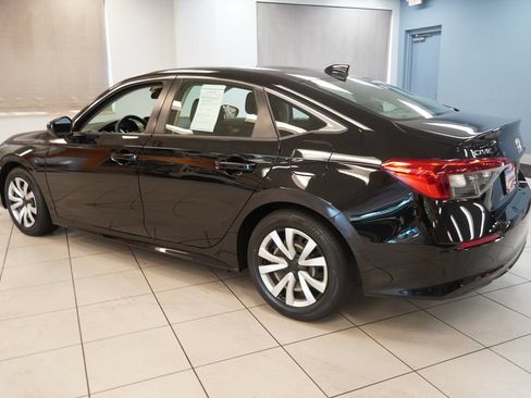 Used 2022 Honda Civic LX image 7