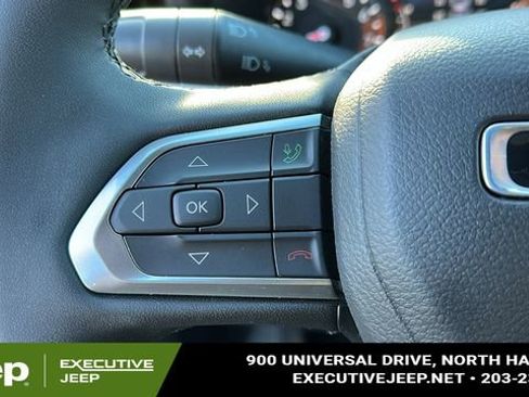 Used 2024 Jeep Compass Limited image 11