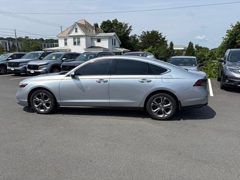 Used 2024 Honda Accord EX image 9