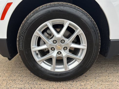 Used 2023 Chevrolet Equinox LS w/ LS Convenience Package image 40