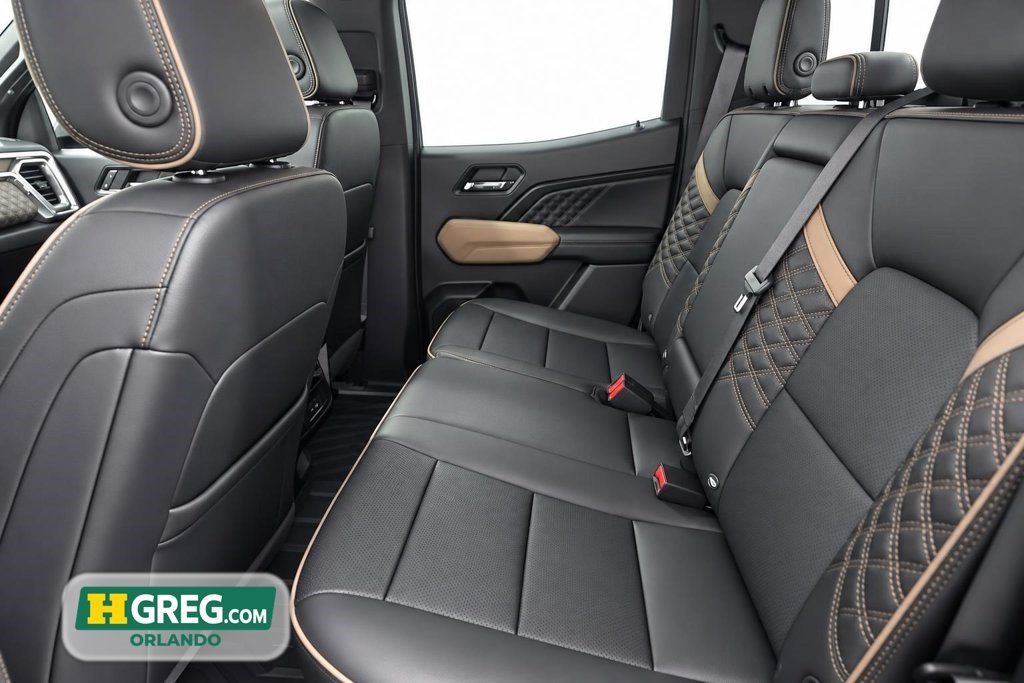 Used 2023 GMC Canyon Denali AWD/4WD image 12