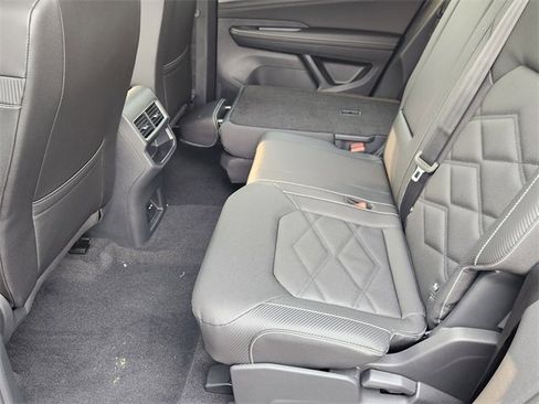 New 2026 Volkswagen Atlas Cross Sport SE image 8