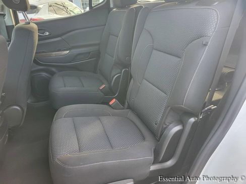 Certified 2022 GMC Acadia SLE w/ Driver Convenience Package image 11