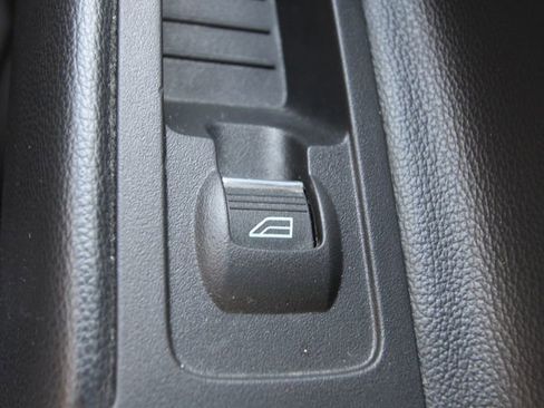 Used 2018 Ford Escape Titanium AWD/4WD image 25