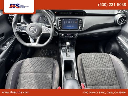 Used 2021 Nissan Kicks SV image 19