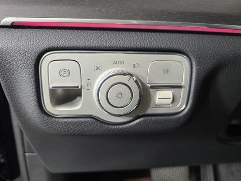 Used 2020 Mercedes-Benz GLE 450 4MATIC image 29