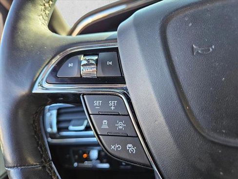Used 2022 Lincoln Navigator Reserve image 13