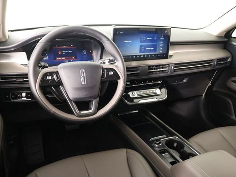 New 2026 Lincoln Corsair Premiere FWD image 2