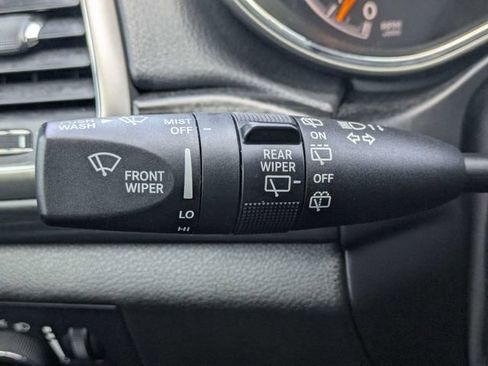 Used 2019 Jeep Grand Cherokee Laredo w/ Laredo X Package image 27