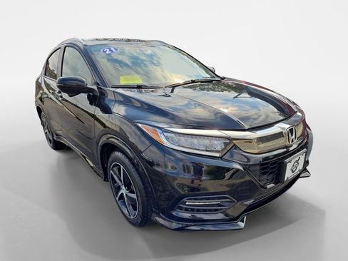 Used 2021 Honda HR-V Touring image 2