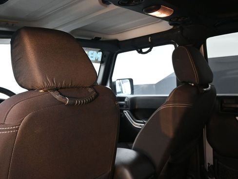 Used 2013 Jeep Wrangler Unlimited Sahara w/ Dual Top Group image 21