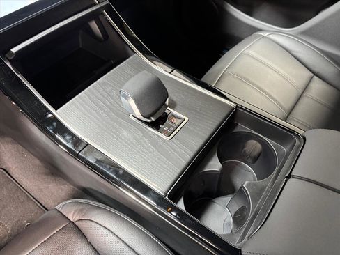 New 2026 Land Rover Range Rover Evoque Dynamic SE image 13