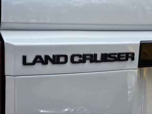 Used 2024 Toyota Land Cruiser image 16