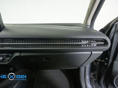 Used 2023 Honda HR-V EX-L image 39