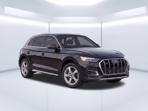 Used 2024 Audi Q5 2.0T Premium AWD/4WD image 2