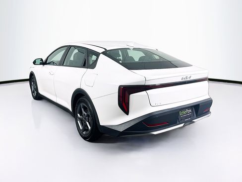 Used 2025 Kia K4 FWD image 5