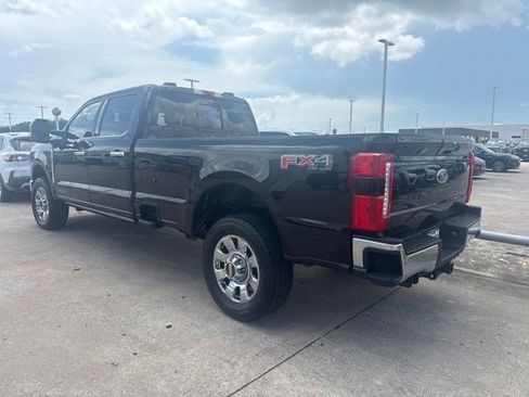 Used 2025 Ford F350 Lariat w/ Lariat Ultimate Package AWD/4WD image 6